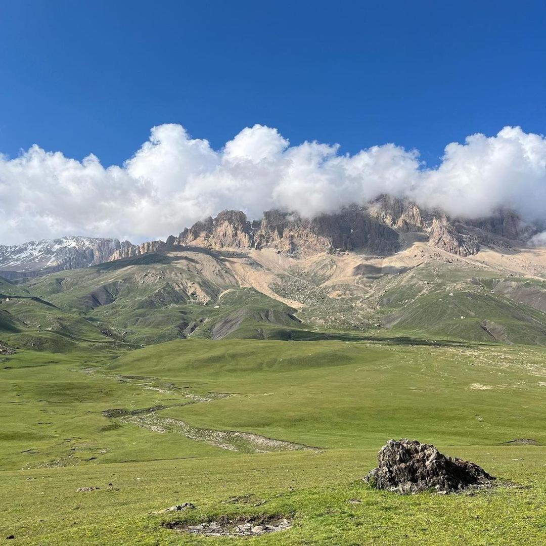 فندق Mountain House Xinaliq المظهر الخارجي الصورة